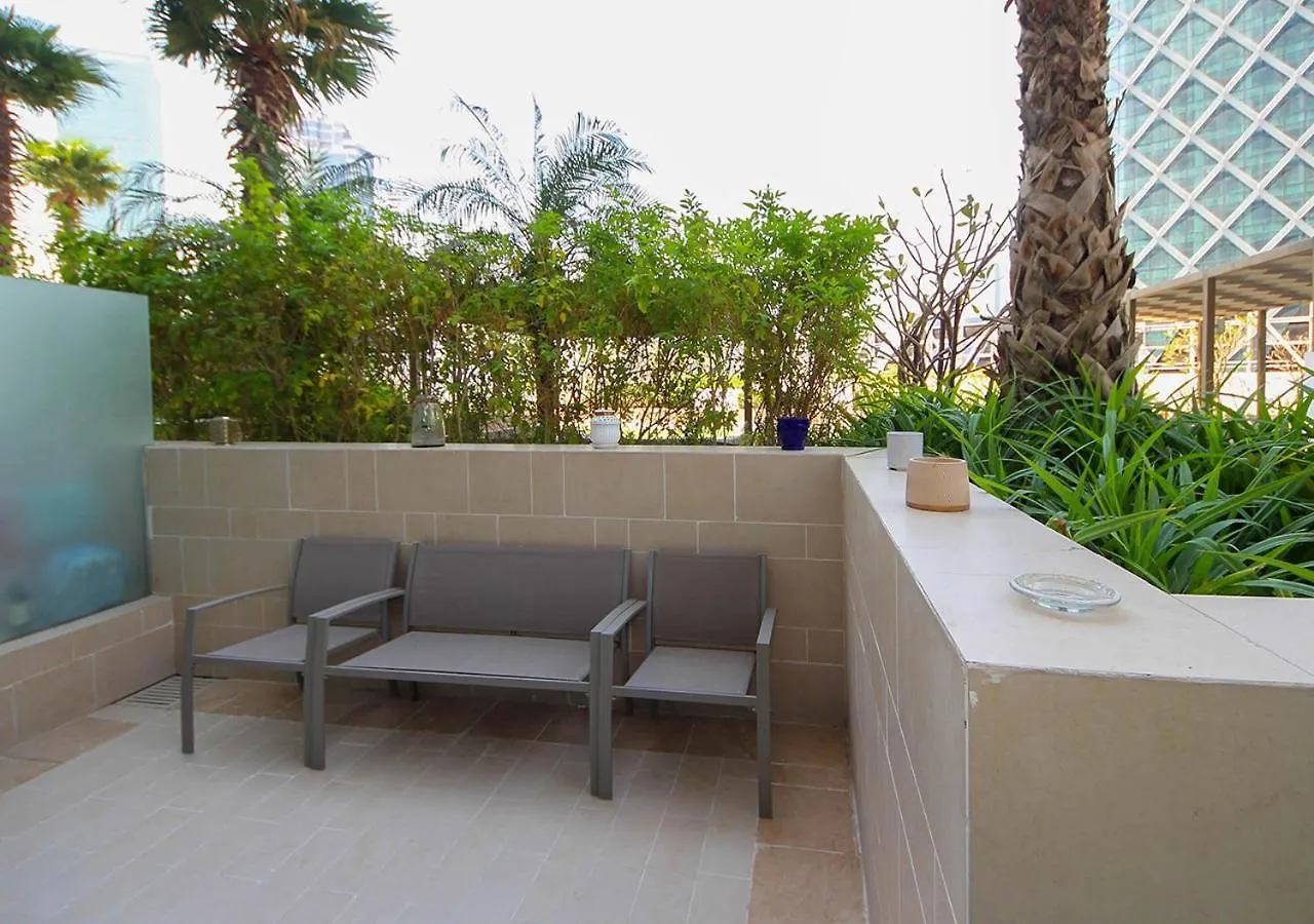 아파트 Cozy Apt In Damac Prive Gym & Pool Access 두바이