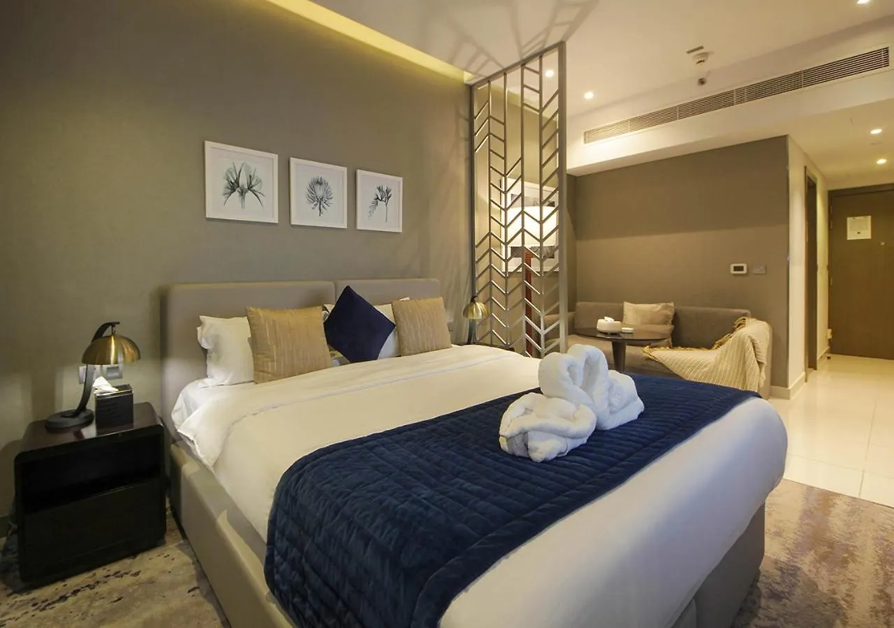 Cozy Apt In Damac Prive Gym & Pool Access Dubai Apartment